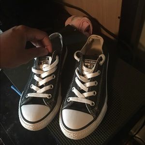 Kids converse
